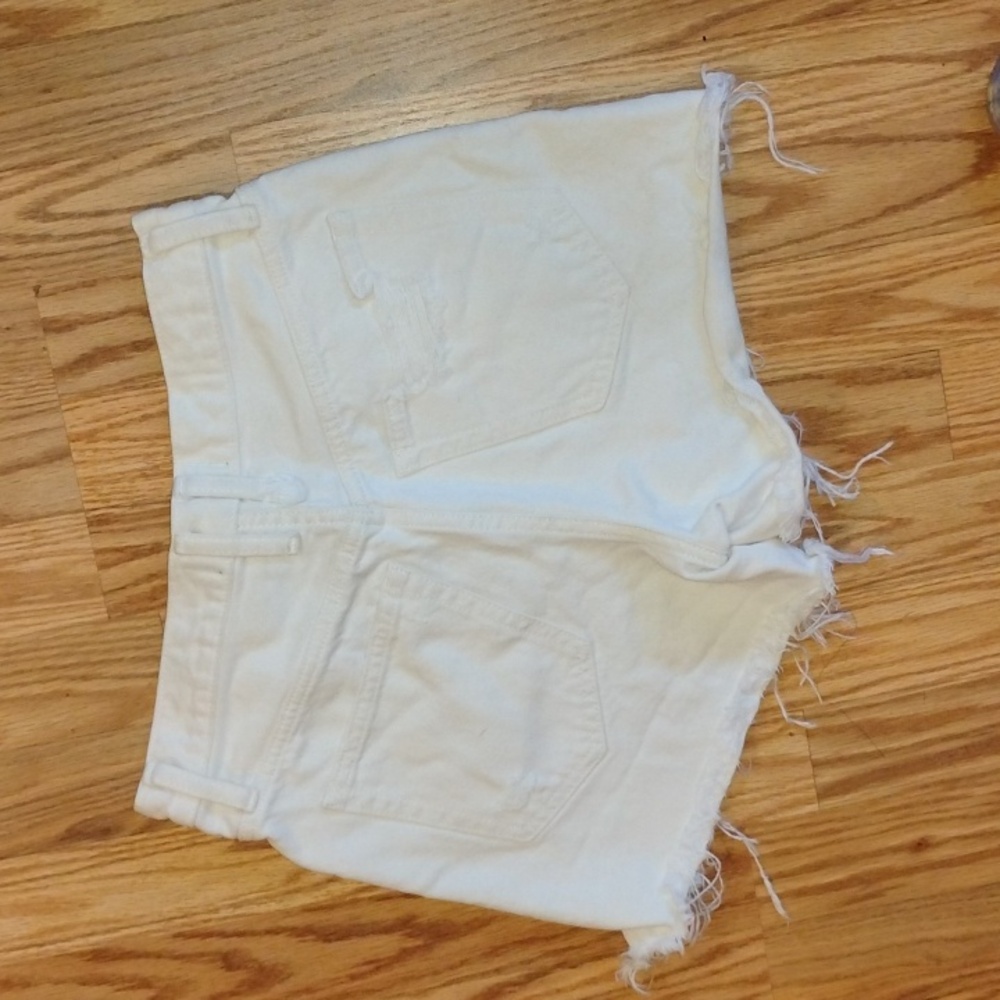 ☯️We The Free Makai Distressed White Cutoff Jean Shorts 26 - Picture 4 of 5